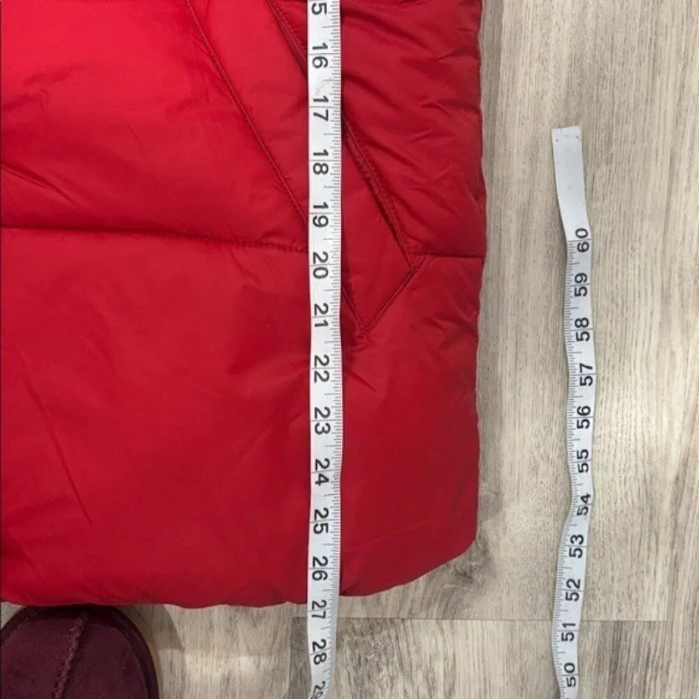 Abercrombie & Fitch Red  OVER SIZED  QUILTED PUFFER VEST SIZE SMALL Outerwear